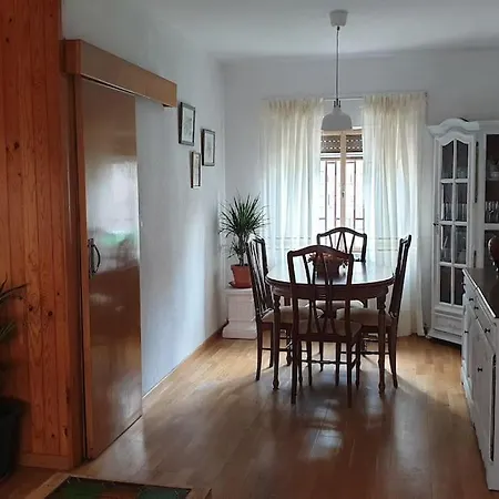 Holiday home Casa Rural Calzadilla Hervas